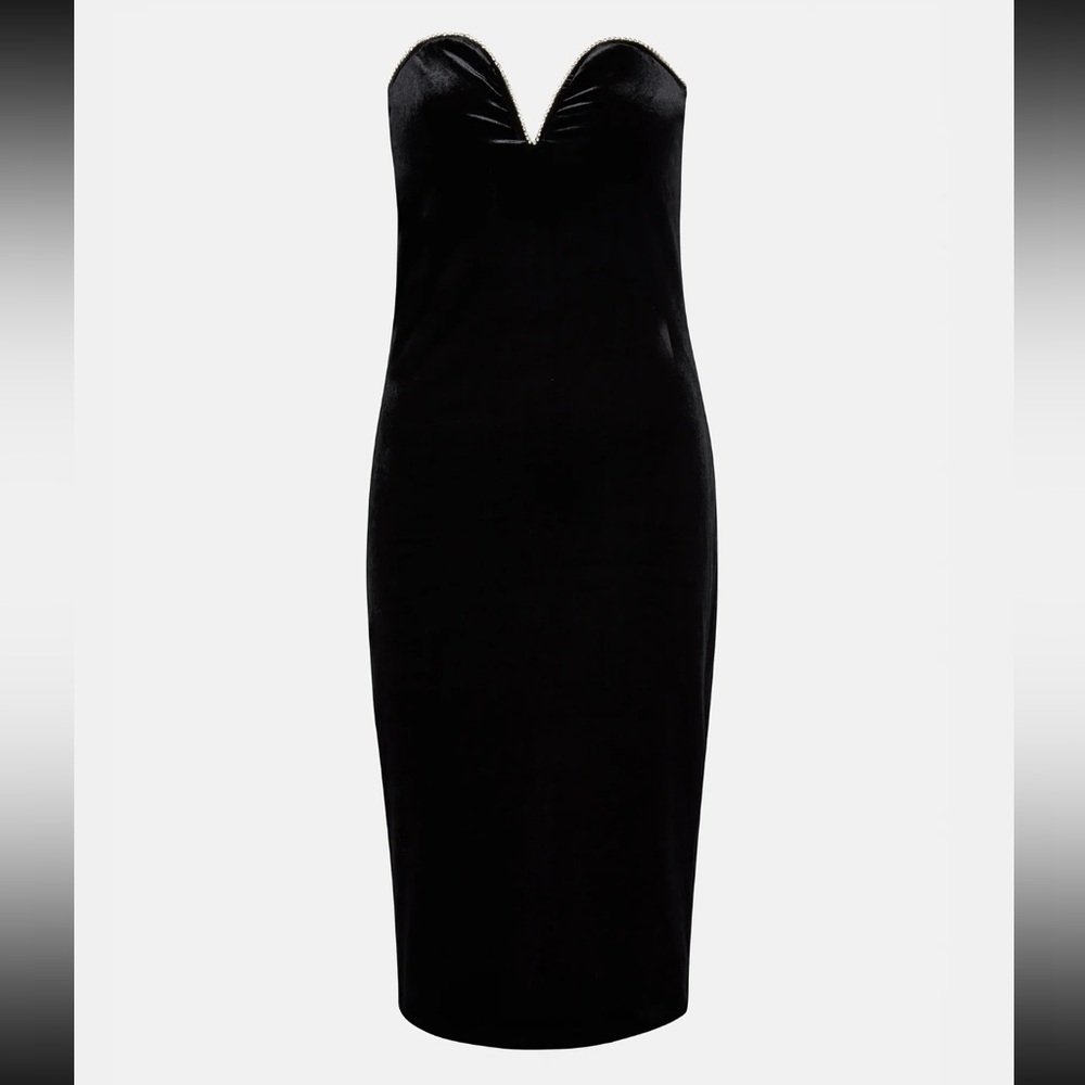 Women’s black velvet strapless cocktail dress